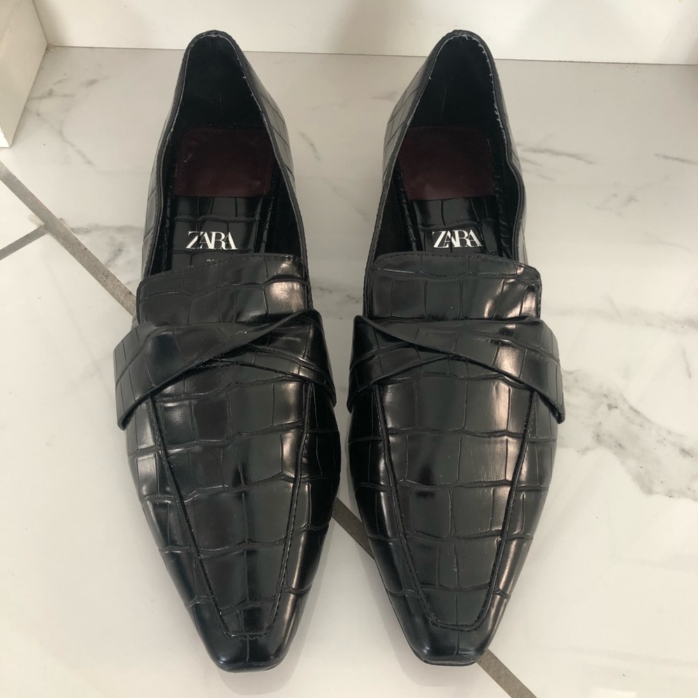 Zara Animal Print Woman Loafers